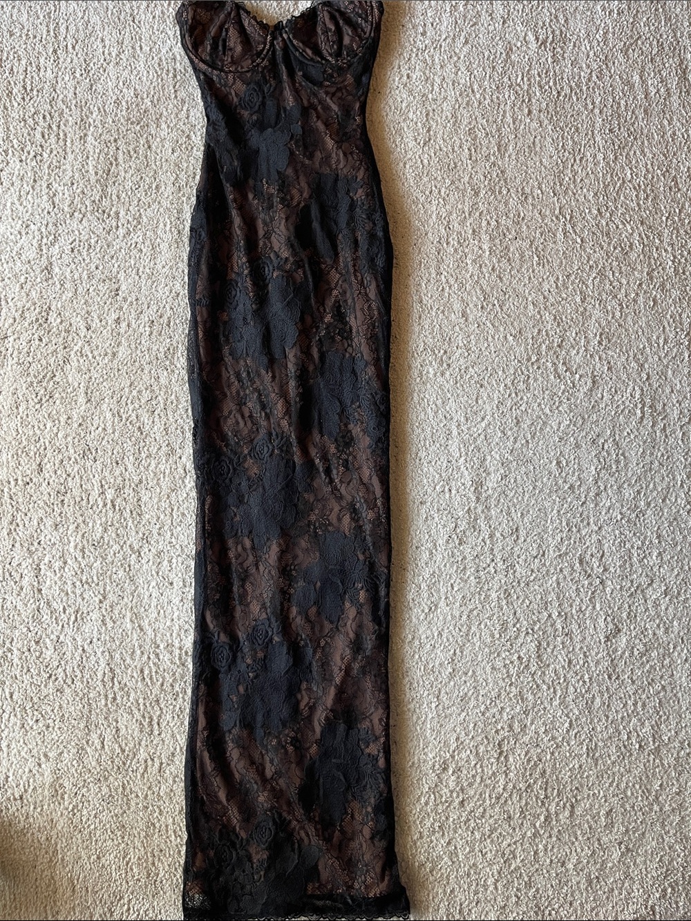 House of CB Black Strapless Lace Mermaid Gown - Picture 6 of 12